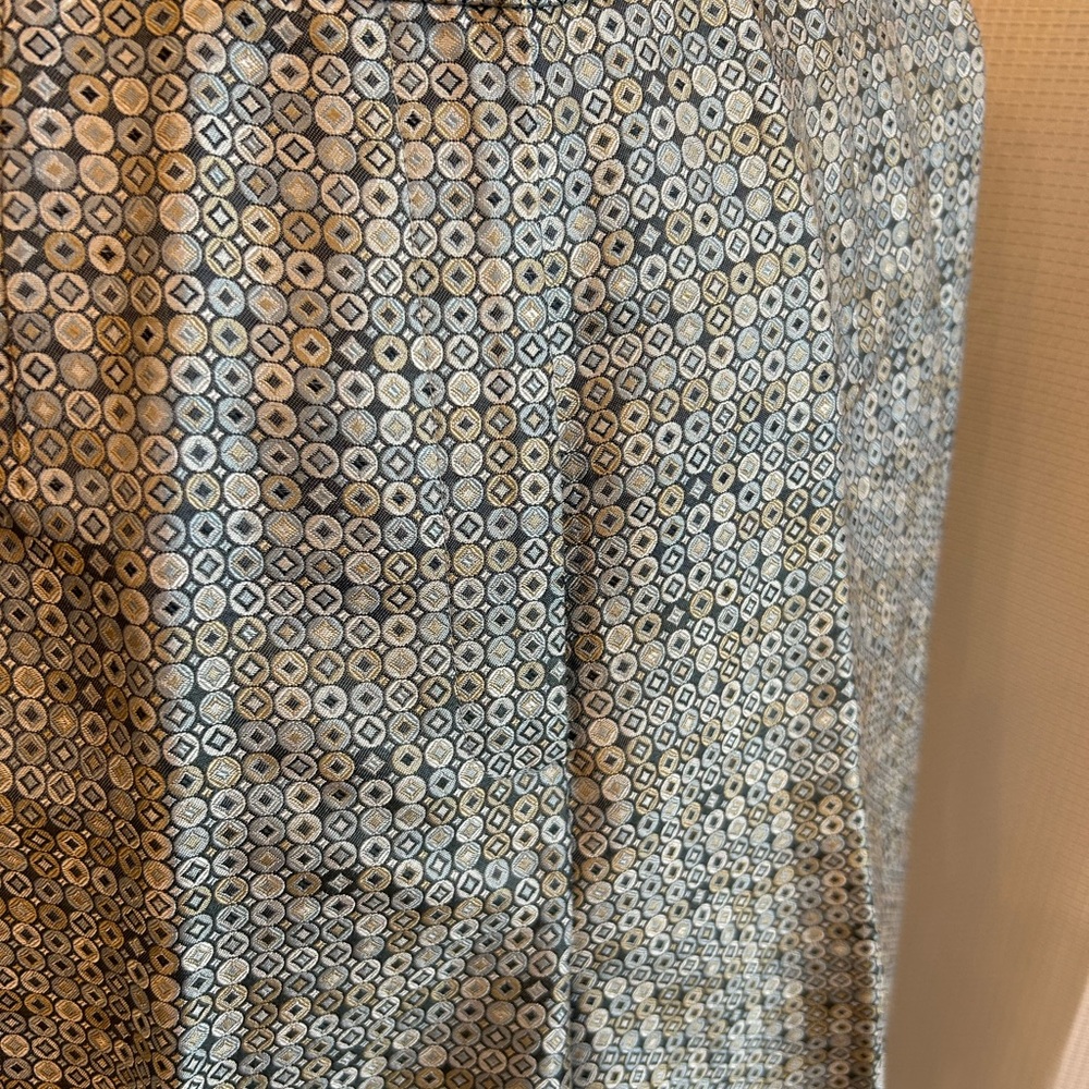 Talbots 100% Pure Silk Geometric Patterned Pants size 8, Blue/Gray, Luxury - Picture 8 of 8